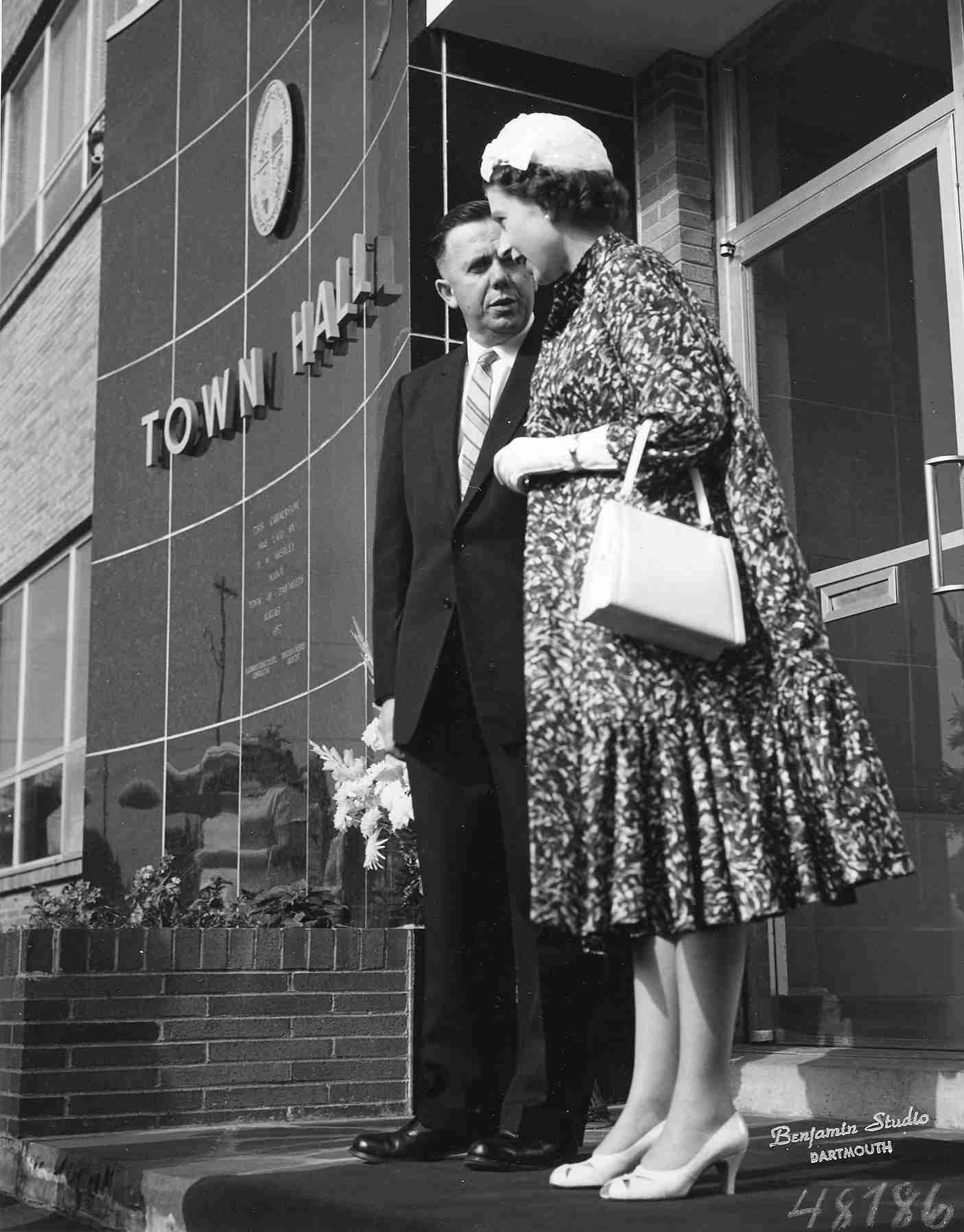 Black and white photo of Queen Elizabeth II in Dartmouth
