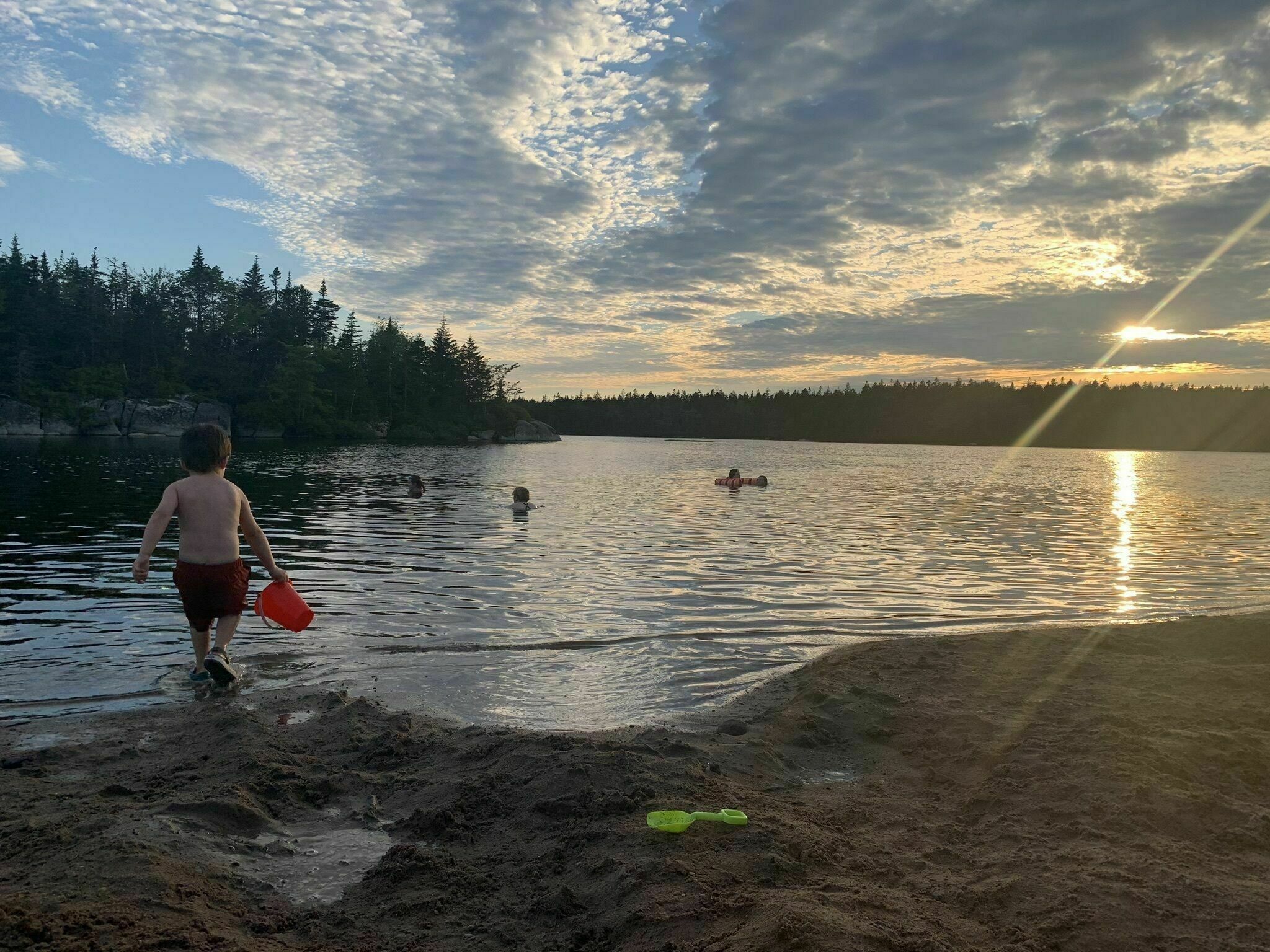 Kidston Lake Beach