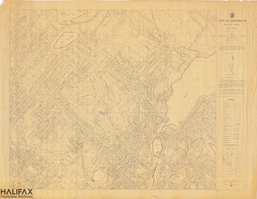 Sepia map of central and north Dartmouth, from Dartmouth Common to Albro Lake, centered on Brightwood Golf Club and Crichton Park area. Gives building footprints, streets, and elevations.